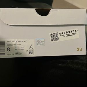 New Air Jordan’s midnight navy (W). Verified by StockX.